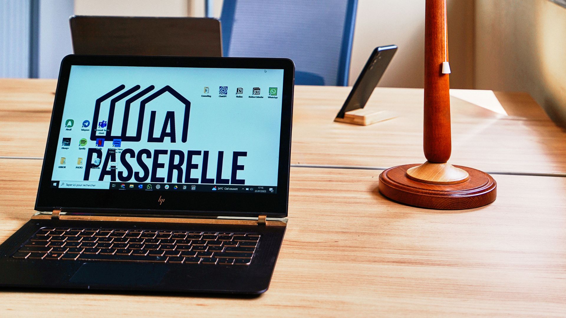 Post de travail à La Passerelle.